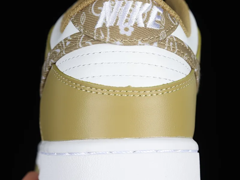 All Categories Nk SB Dunk Series Nk SB Dunk Low Low-top sneakers J version Nk Dunk Low ESS "Barley Paisley" Avocado green Cashew flower SB low-top sports and leisure sneakers DH4401-104